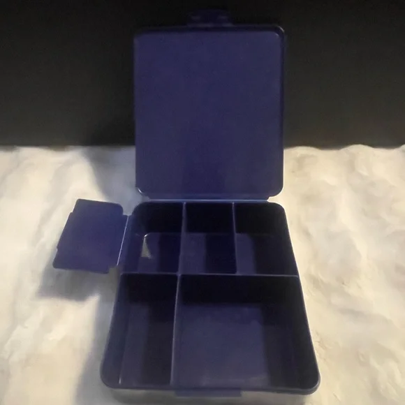 Pottery Barn Kids (PBK) All-in-One Bento Boxes - Picture 4 of 12